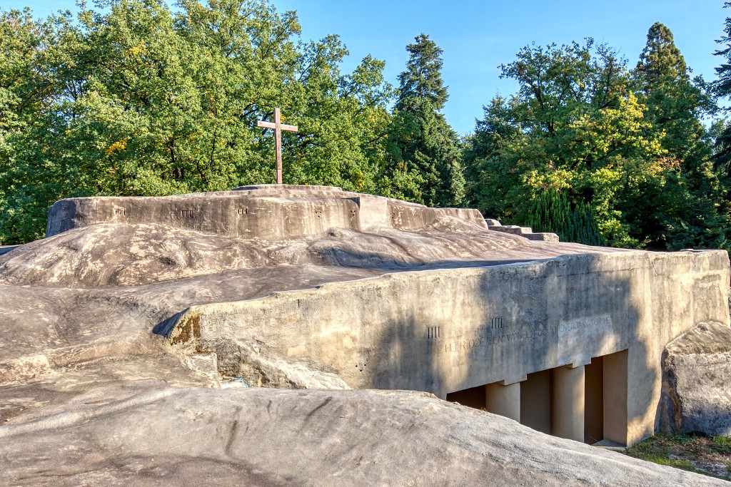 HDR kerkfotografie cenakelkerk kerk church eglise jesus maria heilig landstichting bedevaart pilgrimage pelerinage religie religion bedevaartsoord museum
